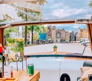 Amsterdam Canal Cruise – Airbnb Experience